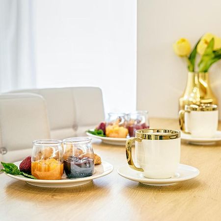 Golden Queen Apartments Old Town Краків Екстер'єр фото