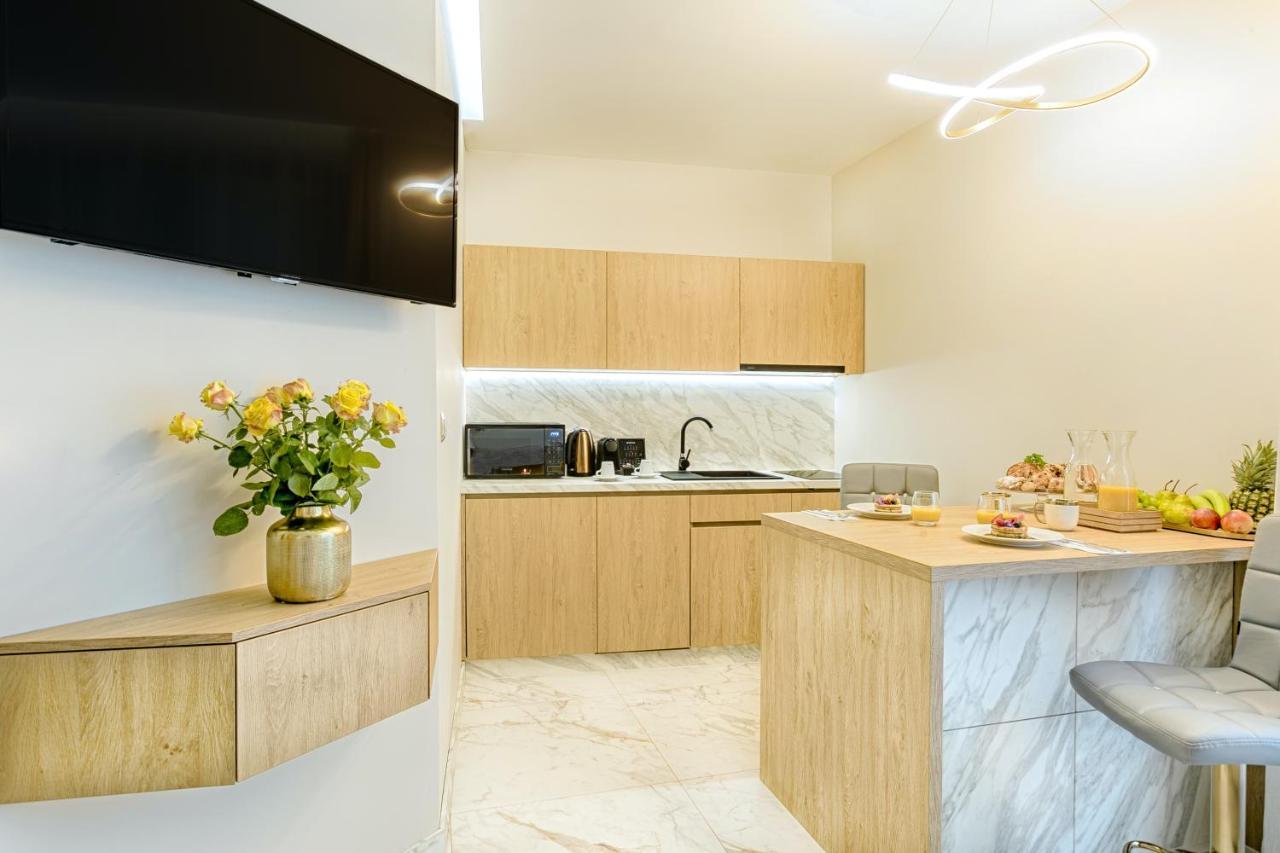 Golden Queen Apartments Old Town Краків Екстер'єр фото
