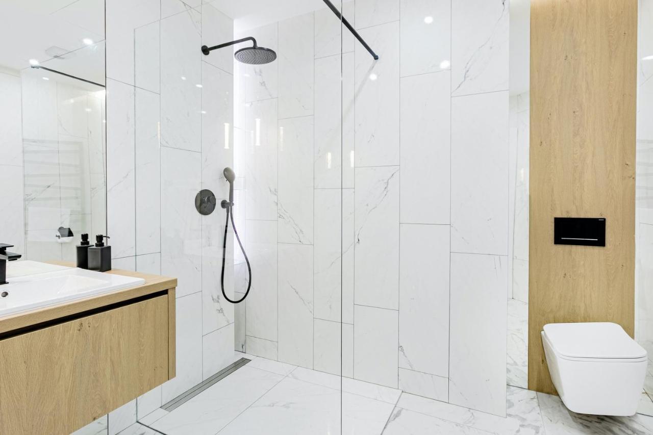 Golden Queen Apartments Old Town Краків Екстер'єр фото