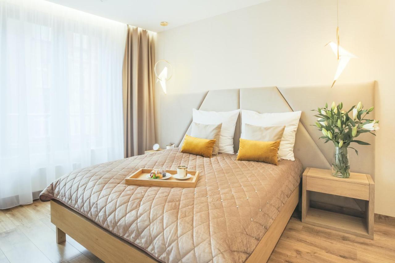 Golden Queen Apartments Old Town Краків Екстер'єр фото
