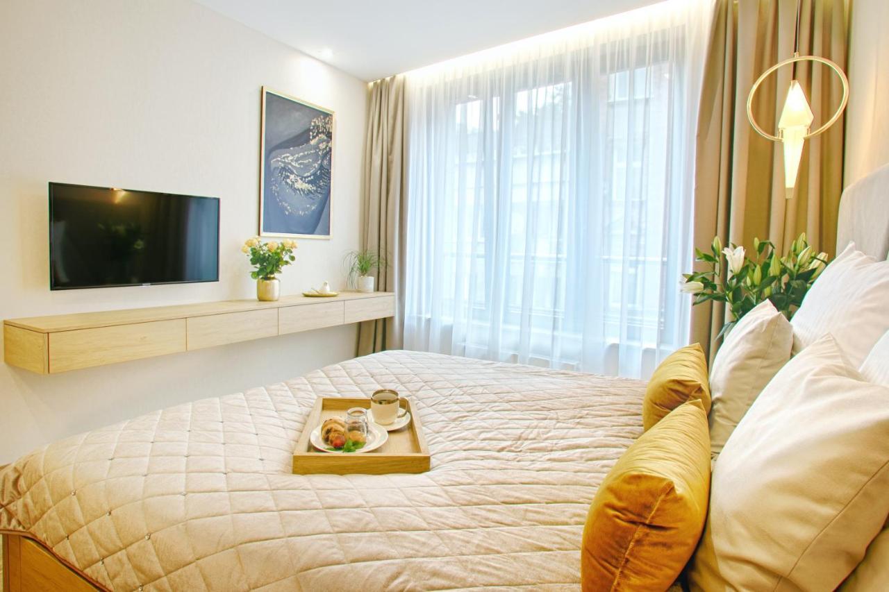 Golden Queen Apartments Old Town Краків Екстер'єр фото