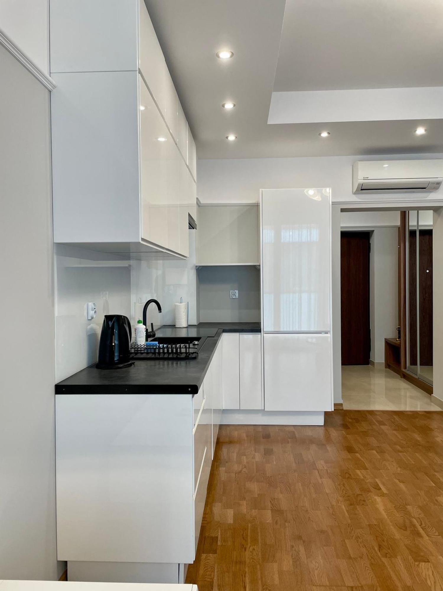 Golden Queen Apartments Old Town Краків Екстер'єр фото