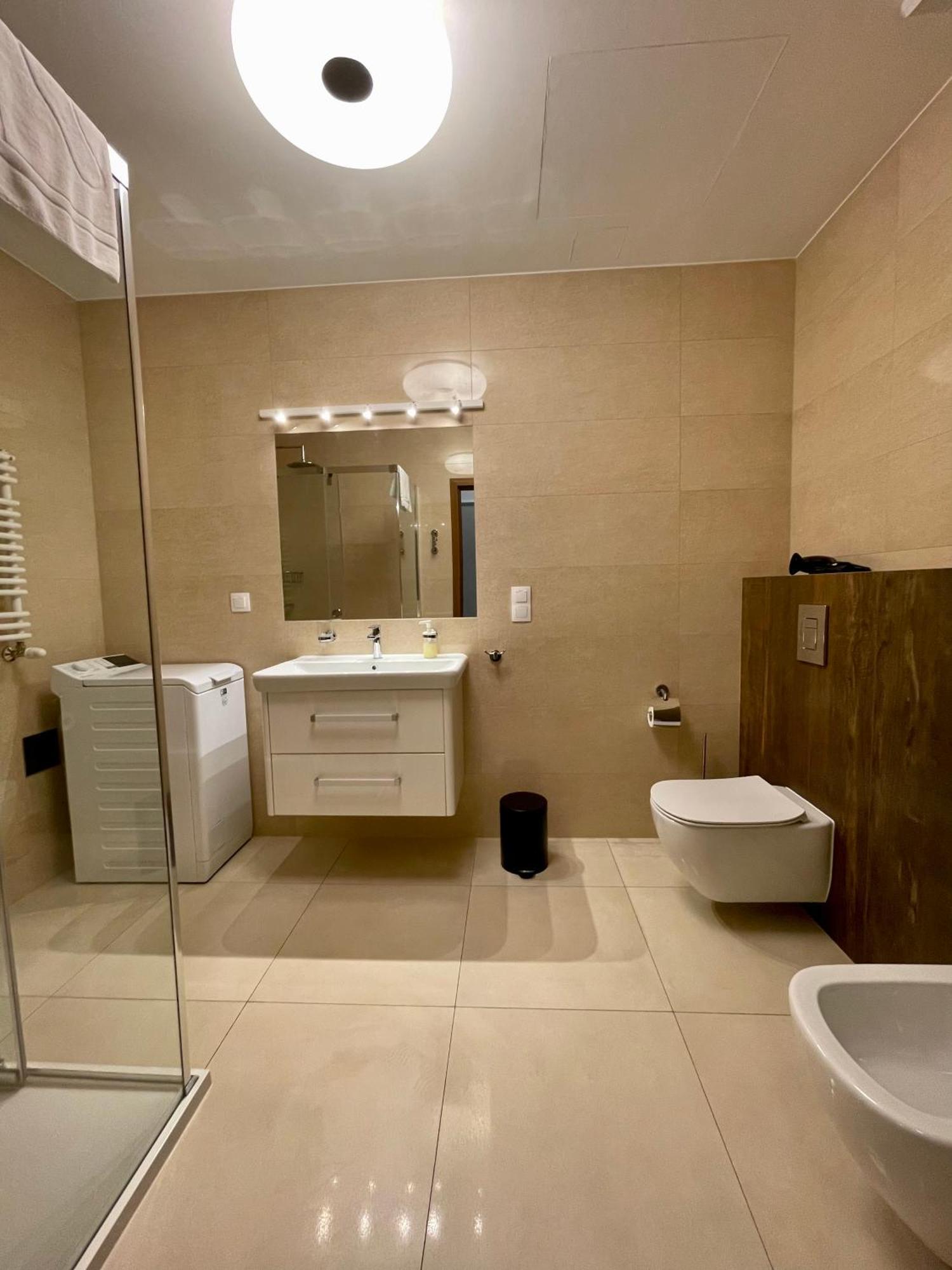 Golden Queen Apartments Old Town Краків Екстер'єр фото